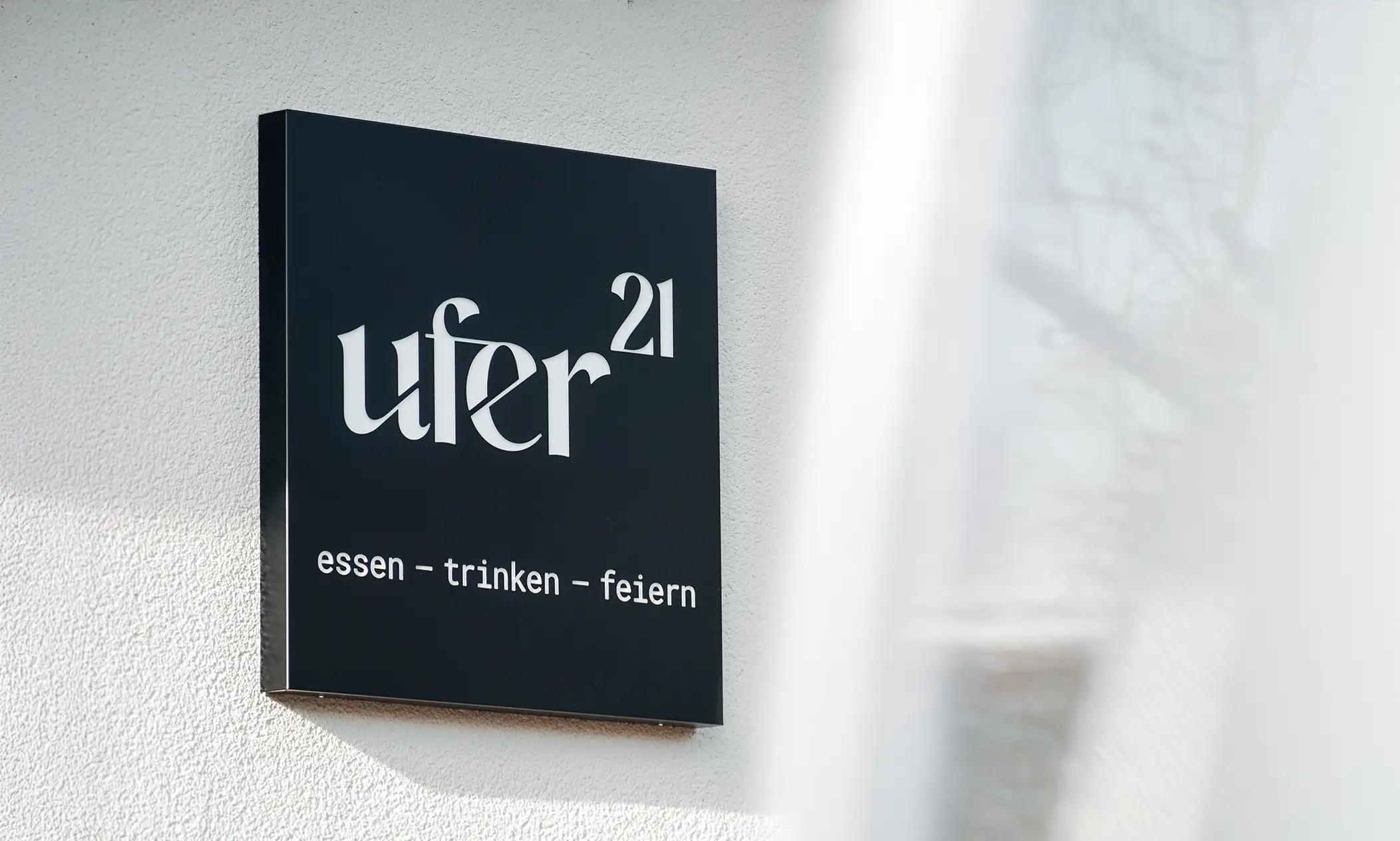 ufer21_outdoorschild_klein_teamlemke_brandingagentur_aachen_2104x1264px